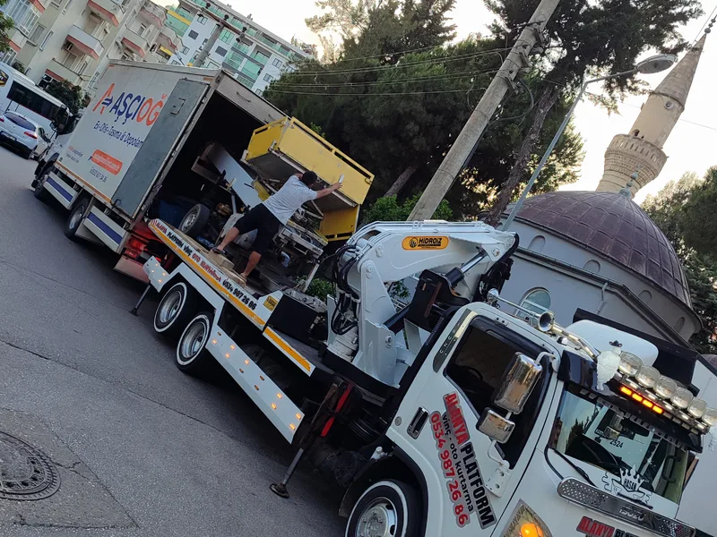 Yerleşim içinde duran platformlu kurtarıcı